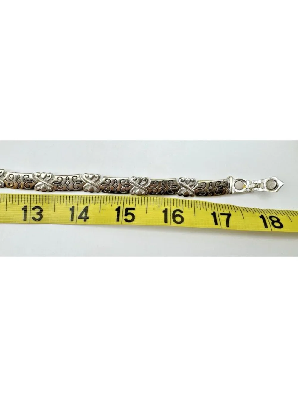 Periwinkle by Barlow Silver Tone Collar Necklace NEW w/Tags, Ornate, Classic 18